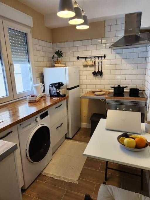 Moderno Apartamento Cerca Del Centro En Леон Экстерьер фото