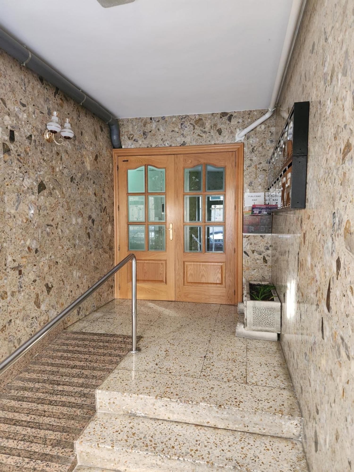 Moderno Apartamento Cerca Del Centro En Леон Экстерьер фото